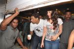 Kareena Kapoor, Madhur Bhandarkar snapped shooting for Heroine in Juhu, Mumbai on 11th May 2012 (12).JPG